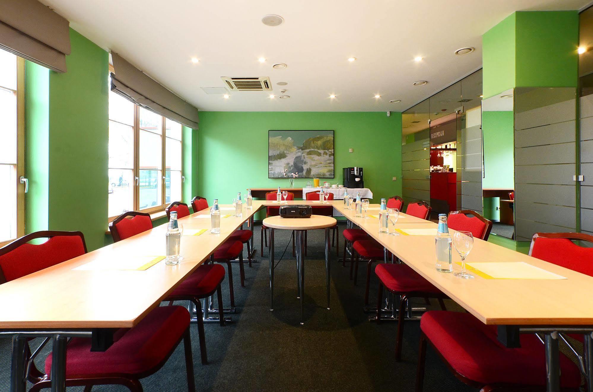 ריגה Hotel Abc Airport מראה חיצוני תמונה