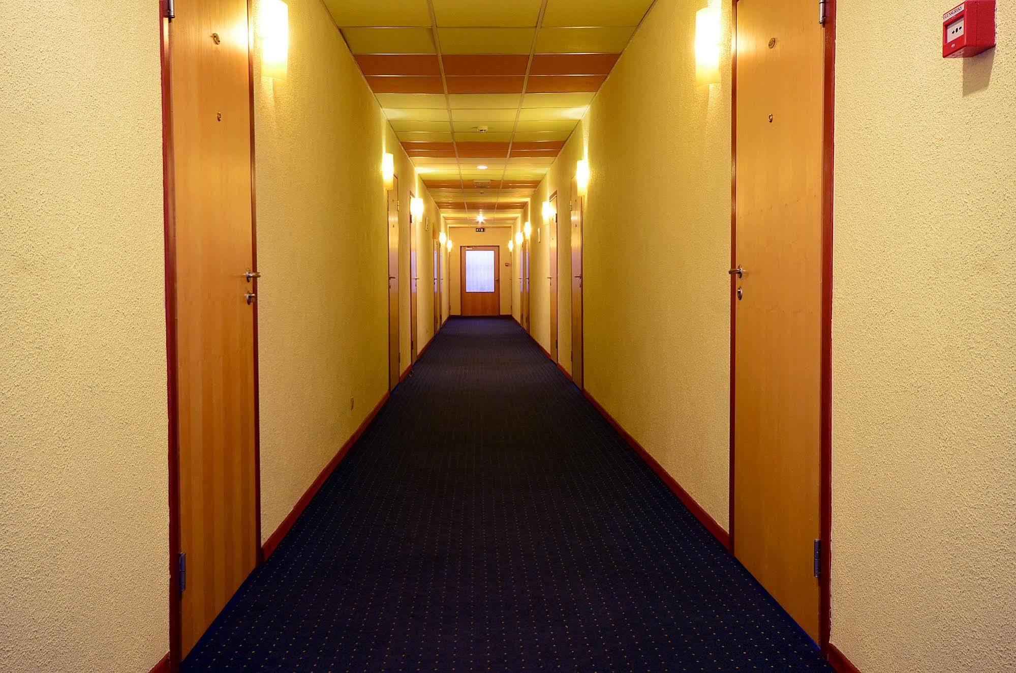 ריגה Hotel Abc Airport מראה חיצוני תמונה